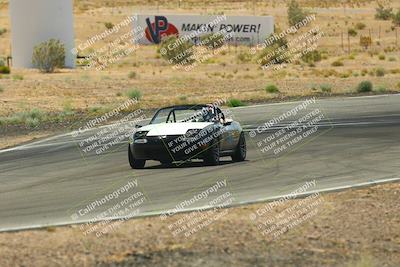 media/May-31-2025-CalClub SCCA (Sat) [[2c1a04e1ee]]/Qualifying/Group 1/Turn 4/